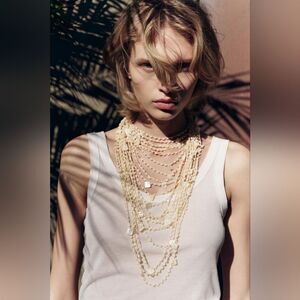 NWT ZARA BEADED SHELL NECKLACE